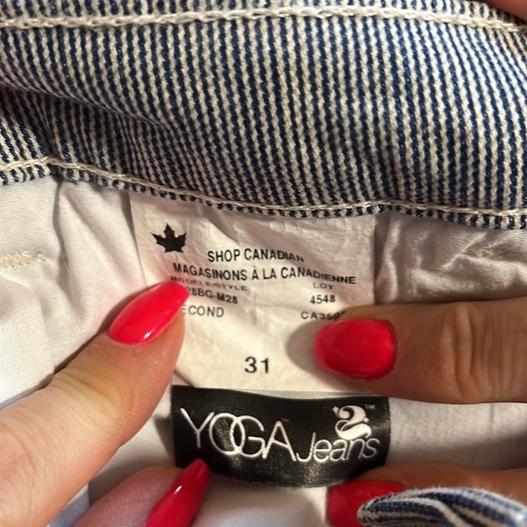 Striped Yoga Jeans - Picture 8 of 9